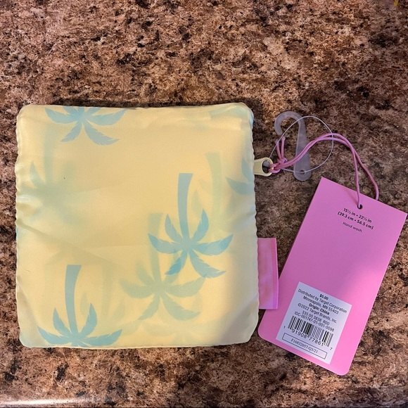 NWT Stoney Clover Lane x Target Reusable Tote Bag Light Yellow/Green Palm Trees - Picture 2 of 6
